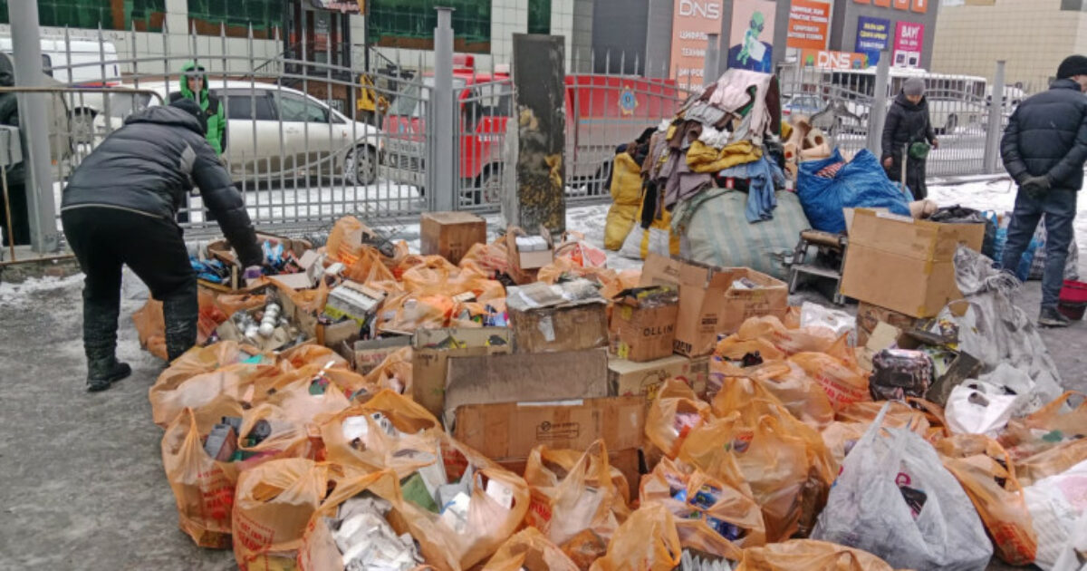 Трагедия для всего Семея: как выглядит сгоревший торговый дом внутри ...