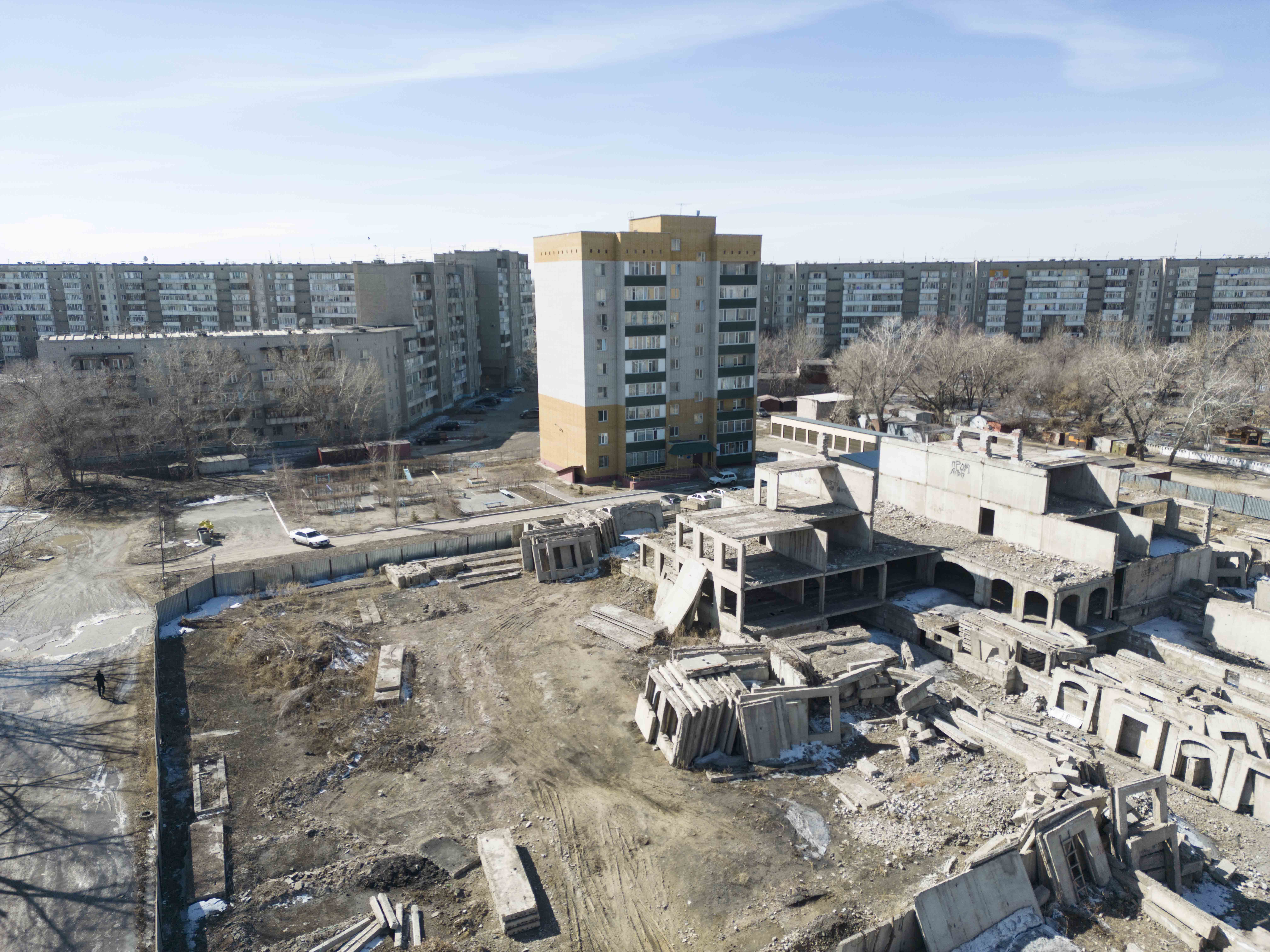 Заброшки» в центре Семея. Памятники безразличия властей к законам страны. -  Semey Ainasy