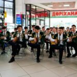 В честь Дня Республики прошёл флешмоб домбристов
