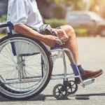 В правительстве отказались уравнять оплату индивидуальных помощников и ухаживающих за инвалидами