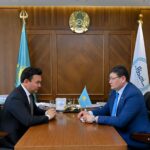 Аким области встретился с президентом Международного общества «Қазақ тілі» Рауаном Кенжеханулы
