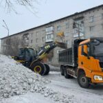 В области Абай на постоянной основе проводятся работы по уборке и вывозу снега
